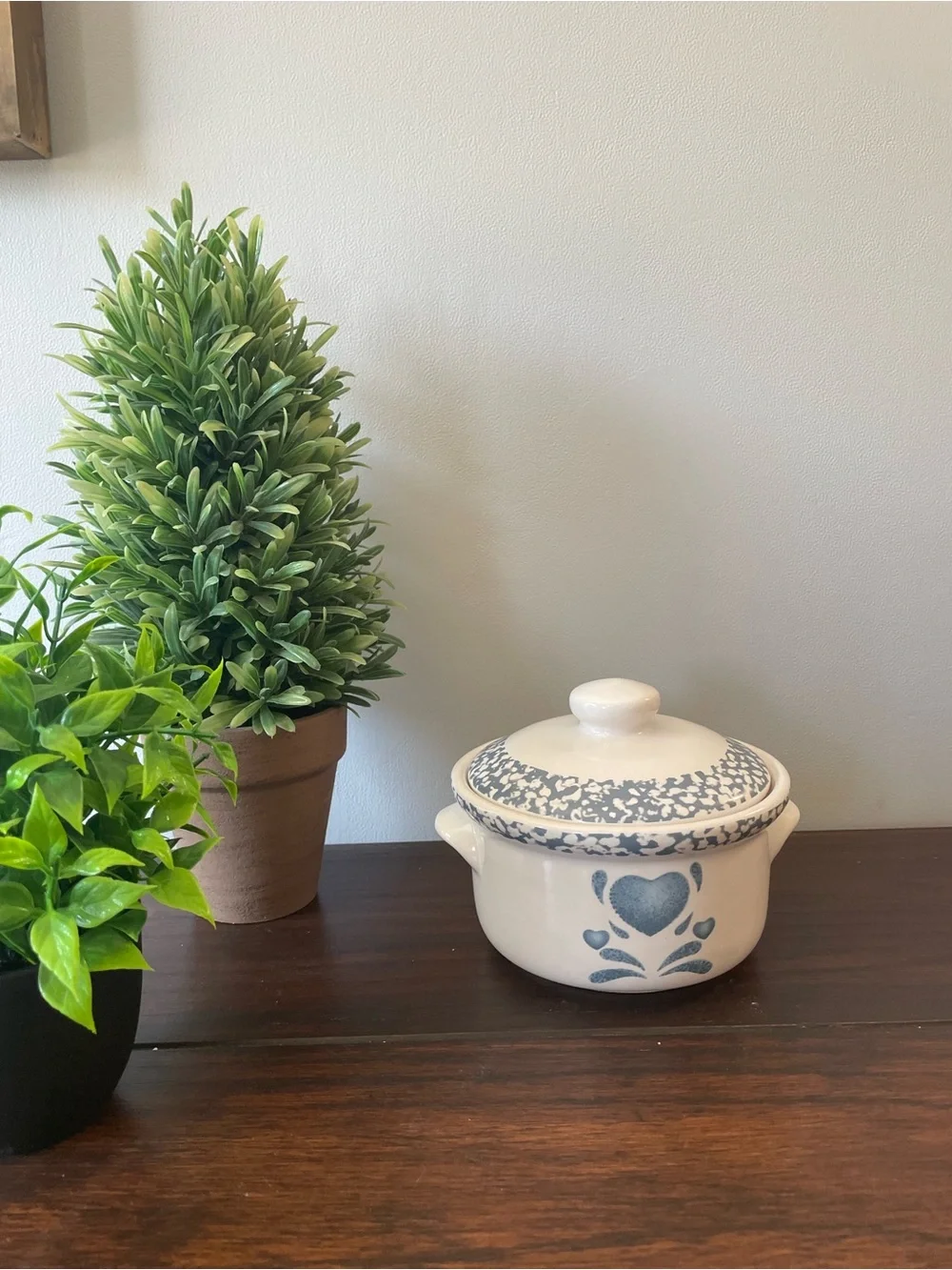 Corelle Cream and Blue Speckled Covered Casserole Dish